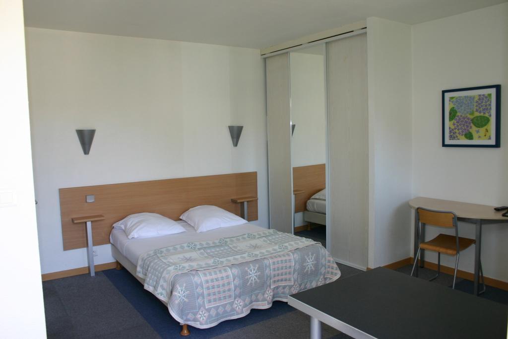Appart'Hotel Residella Aubagne Gemenos Room photo